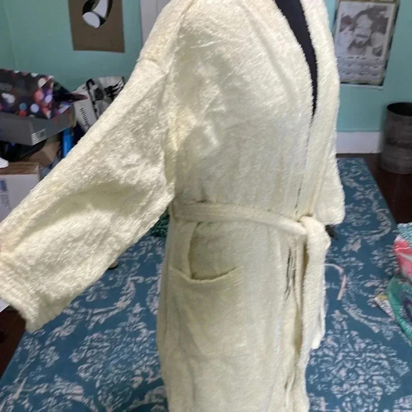 Christian Dior, Turkish cotton cream color bathrobe NWOT - Picture 2 of 8